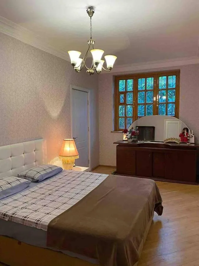 A Sweet Home With A Garden In The Heart Of Tbilisi